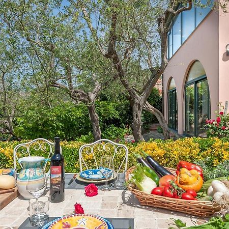 Villa Alfonsina ماسّا لوبْرينسِ المظهر الخارجي الصورة