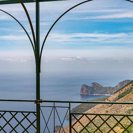 Villa Alfonsina ماسّا لوبْرينسِ المظهر الخارجي الصورة