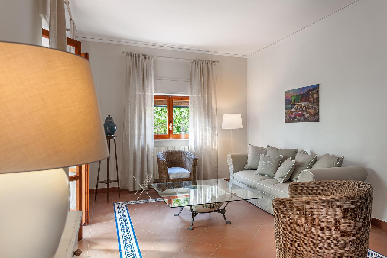 Villa Alfonsina ماسّا لوبْرينسِ المظهر الخارجي الصورة